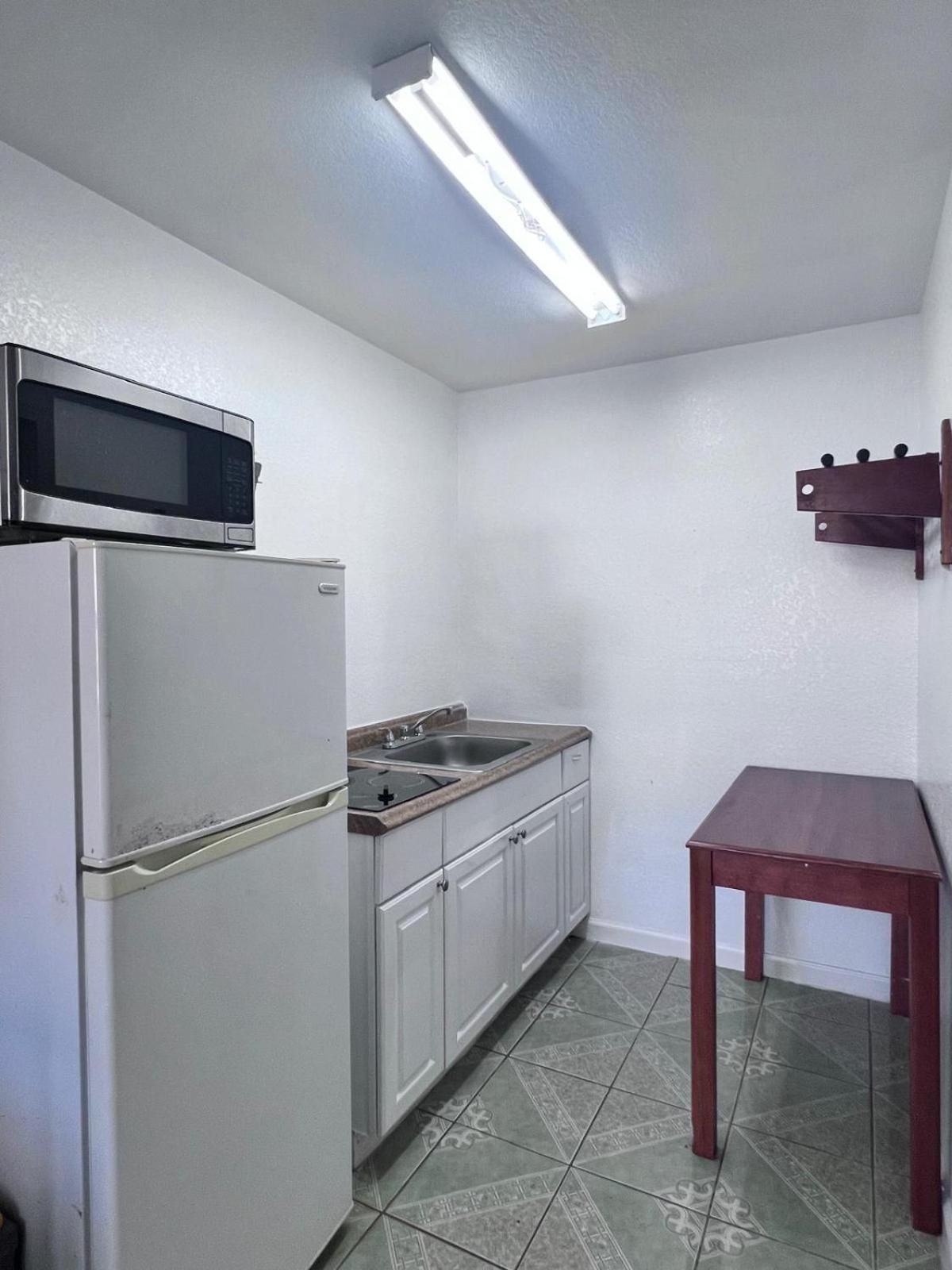 Oyo Garden Inn And Suites Pearsall I-35 East Екстериор снимка